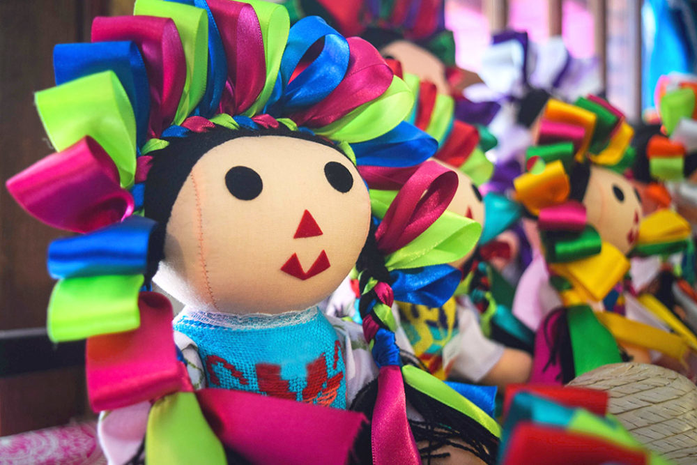 muneca-amealco-mexico-viajes-escapadas-turismo-pueblos-magicos-1000x667 - El Pueblo Mágico que tiene una cascada paradisíaca que muy pocos conocen