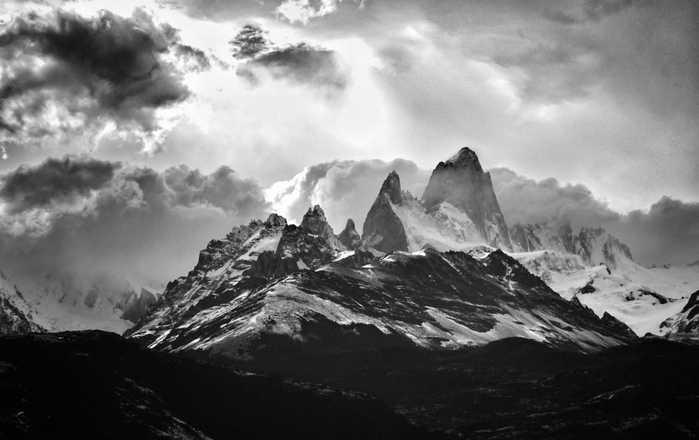 La Sociedad de la Nieve: cómo es la travesía para llegar al lugar donde se estrelló el avión de los uruguayos