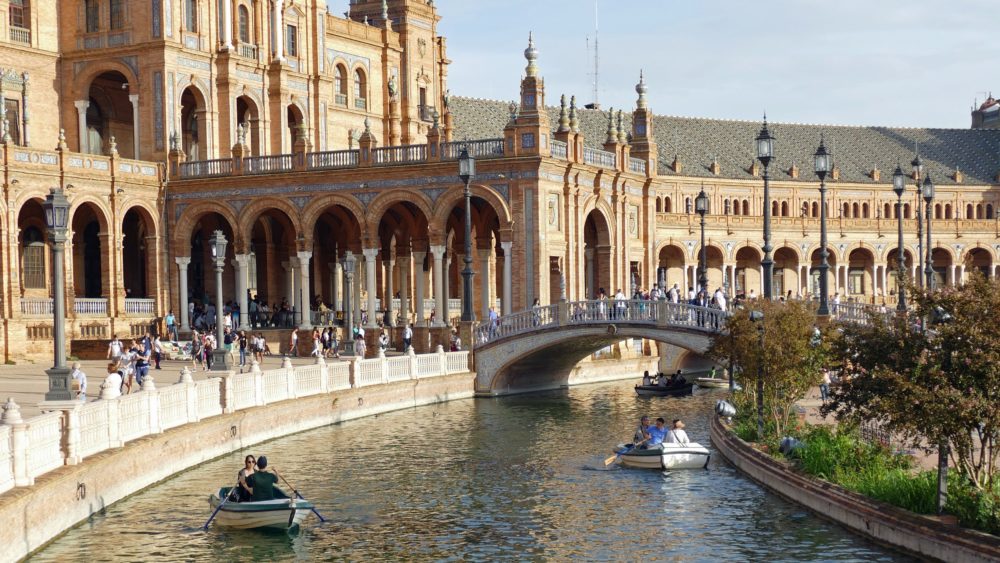 La ciudad de España considerada como unas de las más románticas de Europa: cuál es su lugar icónico para los enamorados