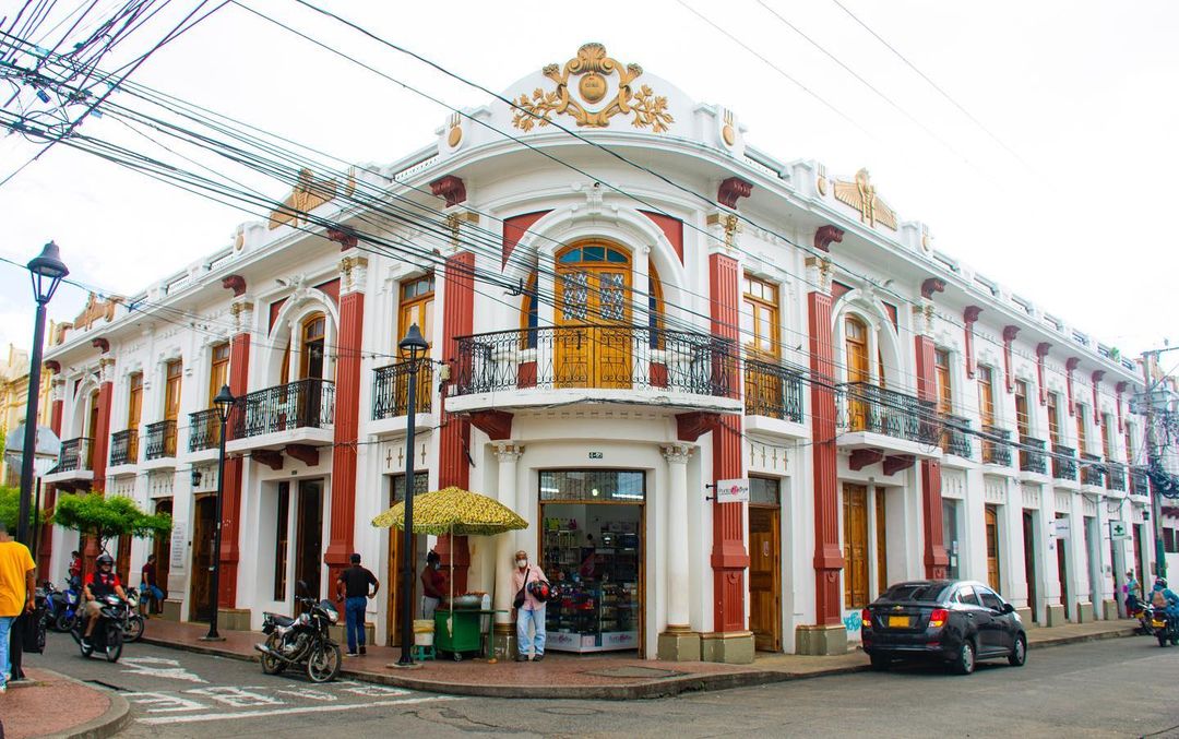El bonito Pueblo Patrimonio a 1 hora de Cali con exquisitos platillos y un Cristo redentor al que le atribuyen milagros