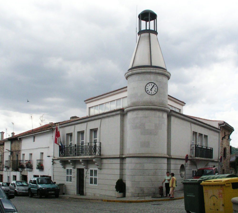 Cadalso_de_los_Vidrios-Hakan-Svensson-Xauxa-en-Wikimedia-Commons-1000x894 - 3 escapadas cerca de Madrid para conocer y disfrutar