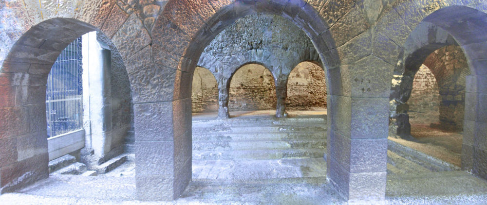 Caldes_de_Montbui_termes_romanes-1000x422 - 3 escapadas cerca de Barcelona para hacer en un fin de semana