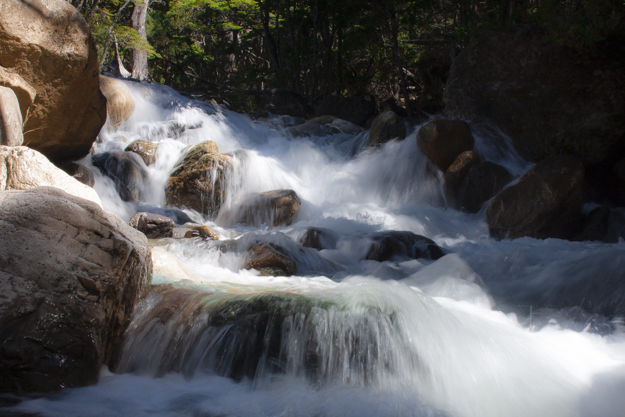 La preciosa cascada en la Patagonia argentina que debes conocer sí o sí