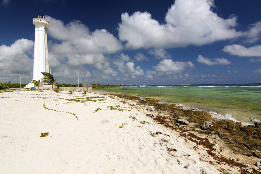 Costa-Mahahual-1000x670 - La playa poco concurrida de Quintana Roo que es muy tranquila e ideal para descansar