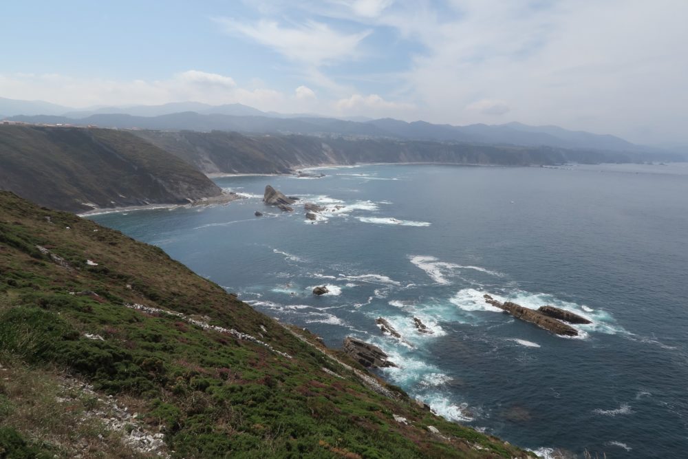 Costa_de_Soto_de_Luina_desde_Faro_de_Vidio-1000x667 - Este pueblito de 500 habitantes tiene el mirador más bello del mundo y está a 40 minutos de Oviedo