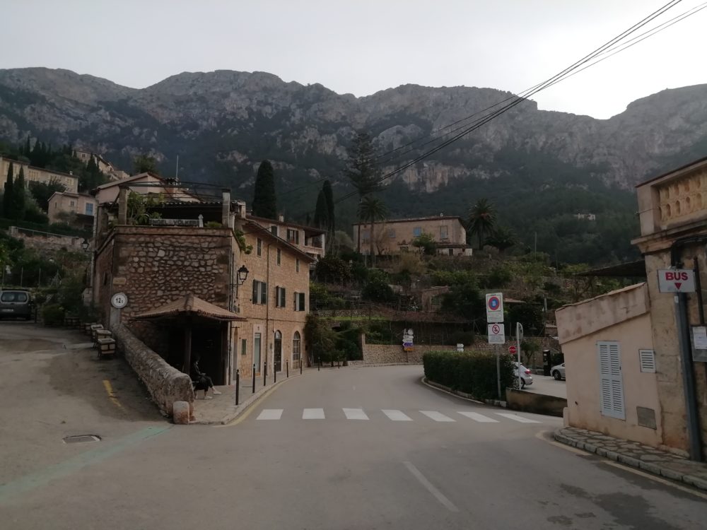 Deia-Wikimediacommons-RafaelOrtegaDiaz-1000x750 - Este hermoso pueblito fue elegido como uno de los más bonitos de España por una prestigiosa revista