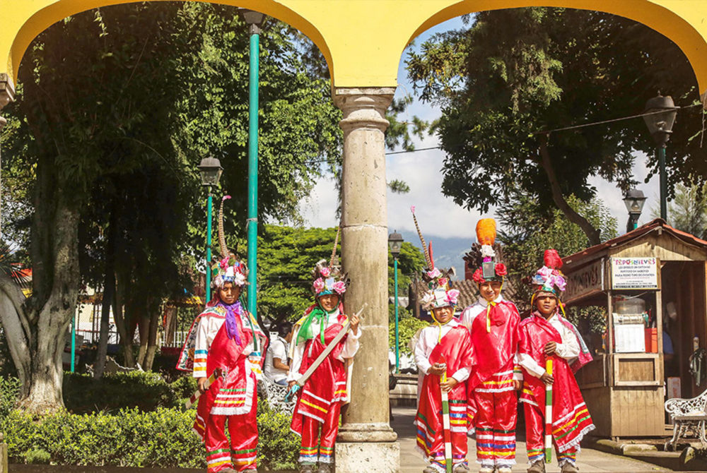 Festividad-Xico-1000x670 - El Pueblo Mágico rodeado de cascadas y cafetales, con flores todo el año y preciosas casitas coloniales