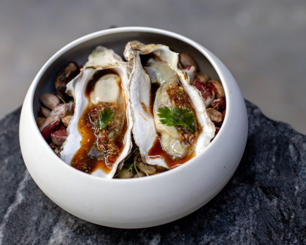 Neko-restaurant-Ostras-frescas-1000x800 - Neko Restaurant: un viaje sensorial en clave nikkei