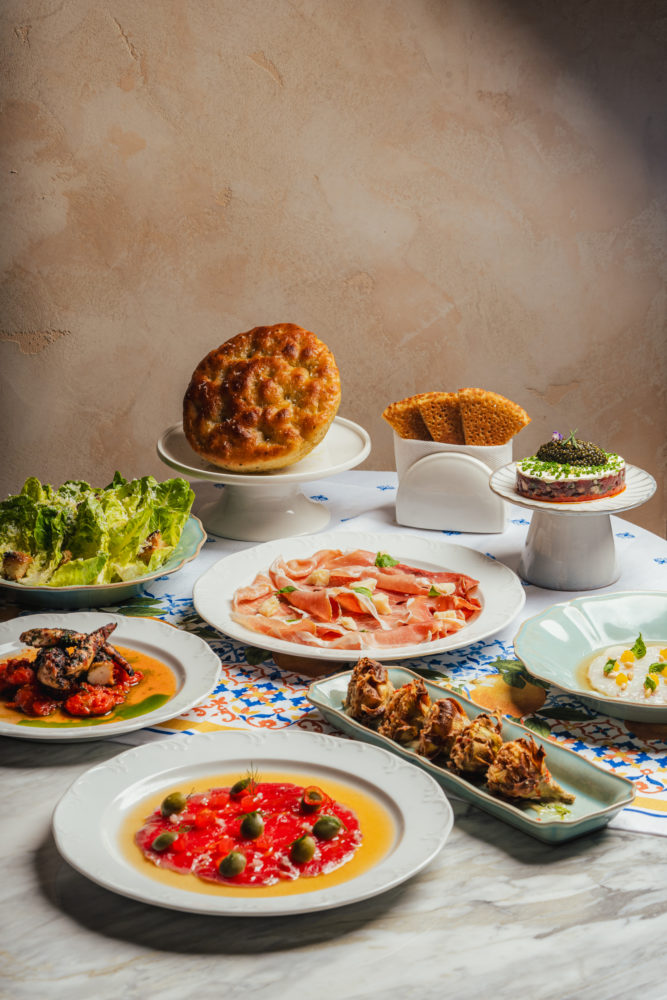Tablescape-Credit_-Cristian-Gonzalez_CG-Media-667x1000 - El nuevo hotspot de Miami que conquista paladares