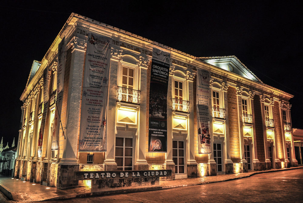 Teatro-Comitan-1000x670 - El Pueblo Mágico de Chiapas con hermosos paisajes, casitas alucinantes, herencia maya y deliciosa gastronomía