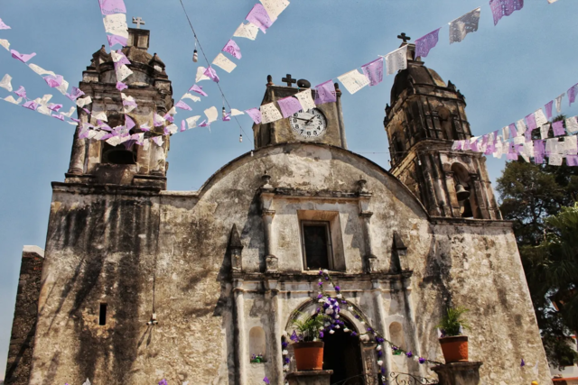 Tepoztlan-Wikimediacommons-SilviaAndreaGonzalezLinarte - Este Pueblo Mágico de Morelos fue elegido como uno de los más lindos del mundo por una prestigiosa revista
