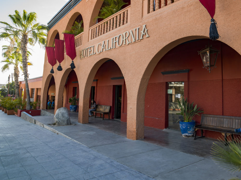 Todos-los-Santos2-Sectur-1000x750 - El impactante Pueblo Mágico a 1 hora de La Paz con coloridos edificios coloniales, rica comida y que habría inspirado una famosa canción