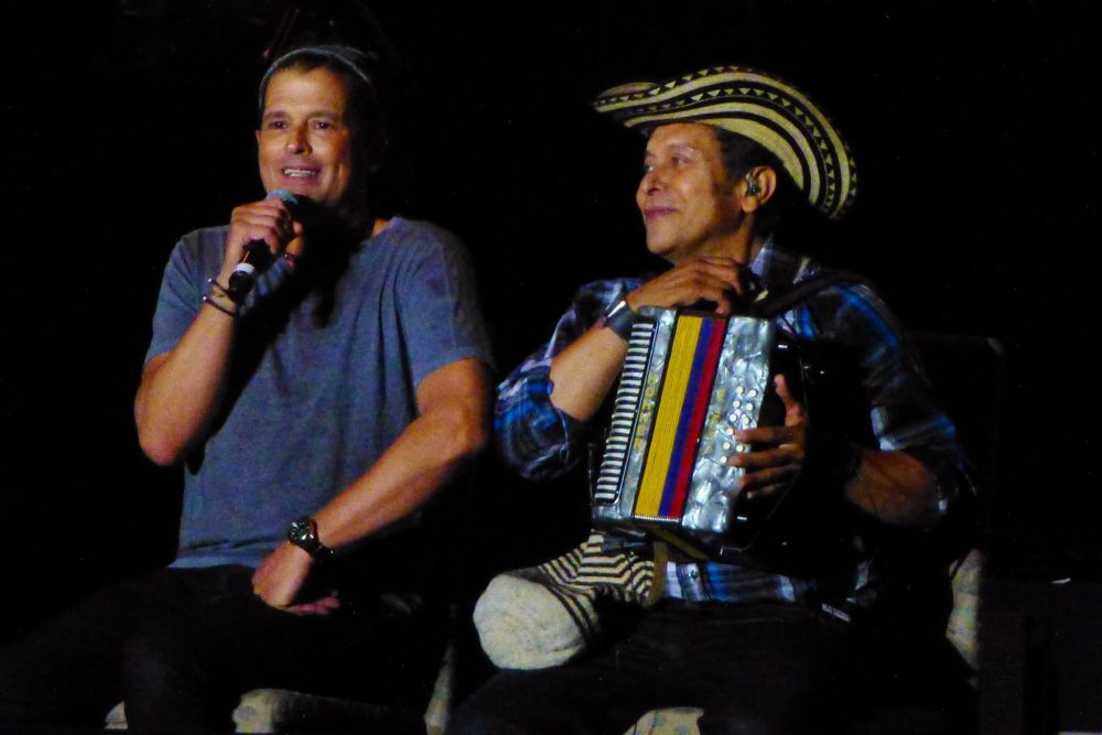 carlos-vives-carnaval-barranquilla-colombia-1000x667 - Carnaval de Barranquilla 2024: quiénes son los artistas que se presentarán en la Coronación
