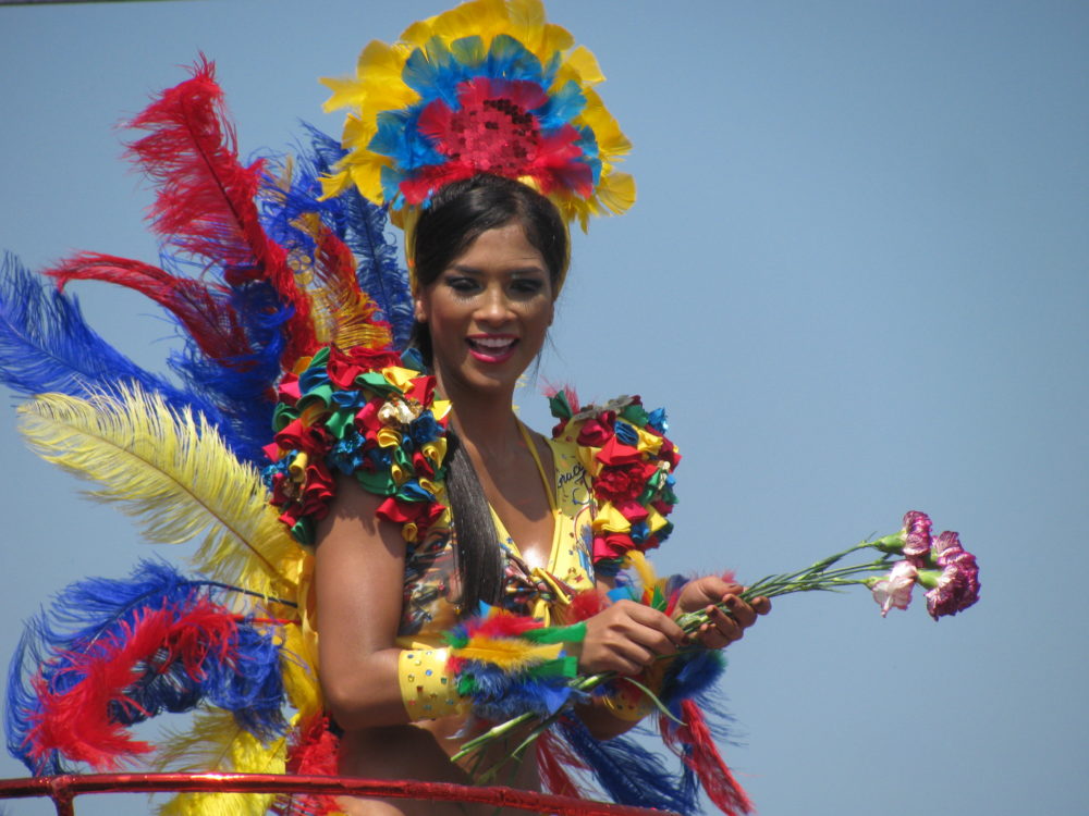 desfile-carnaval-barranquilla-1000x750 - 5 tips para que puedas aprovechar al máximo el Carnaval de Barranquilla 2024