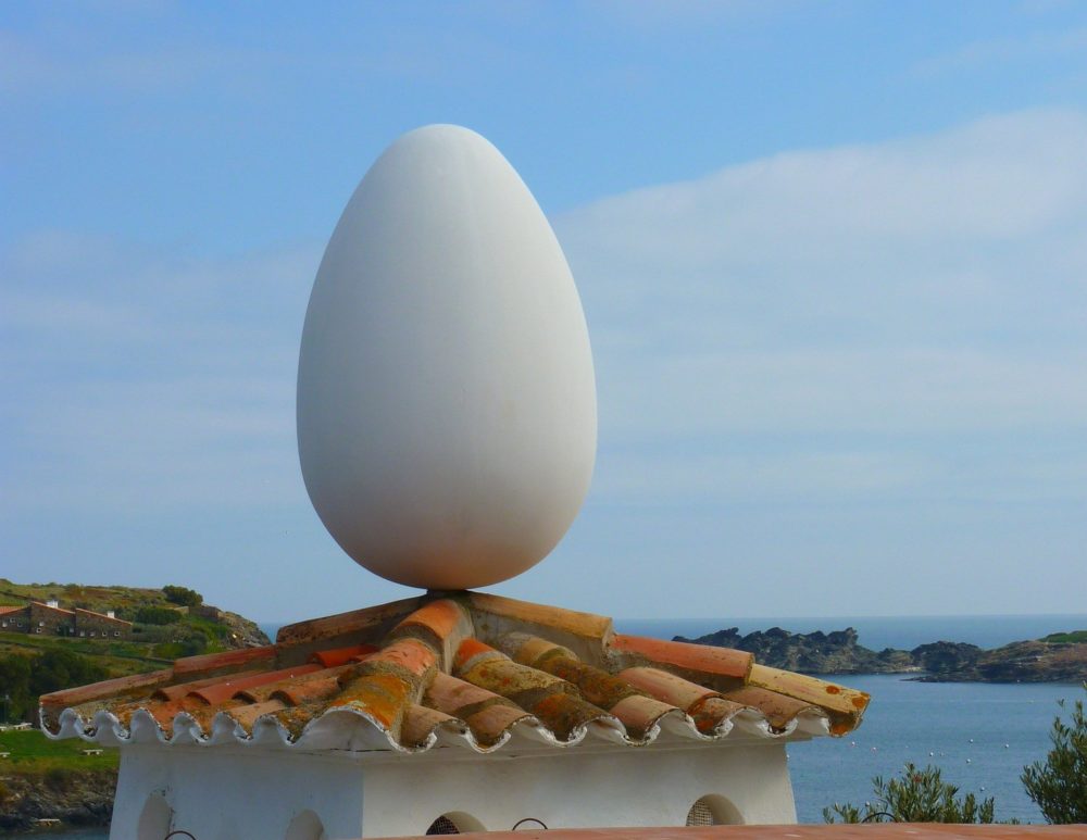 egg-5438_1920-1000x773 - El hermoso pueblito mediterráneo que inspiraba a Salvador Dalí, quien lo eligió como residencia permanente