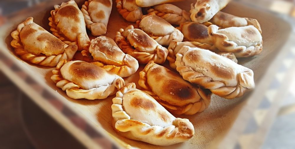 empanadas-2269803_1920-1000x508 - Los 3 mejores restaurantes tradicionales para comer empanadas en Buenos Aires