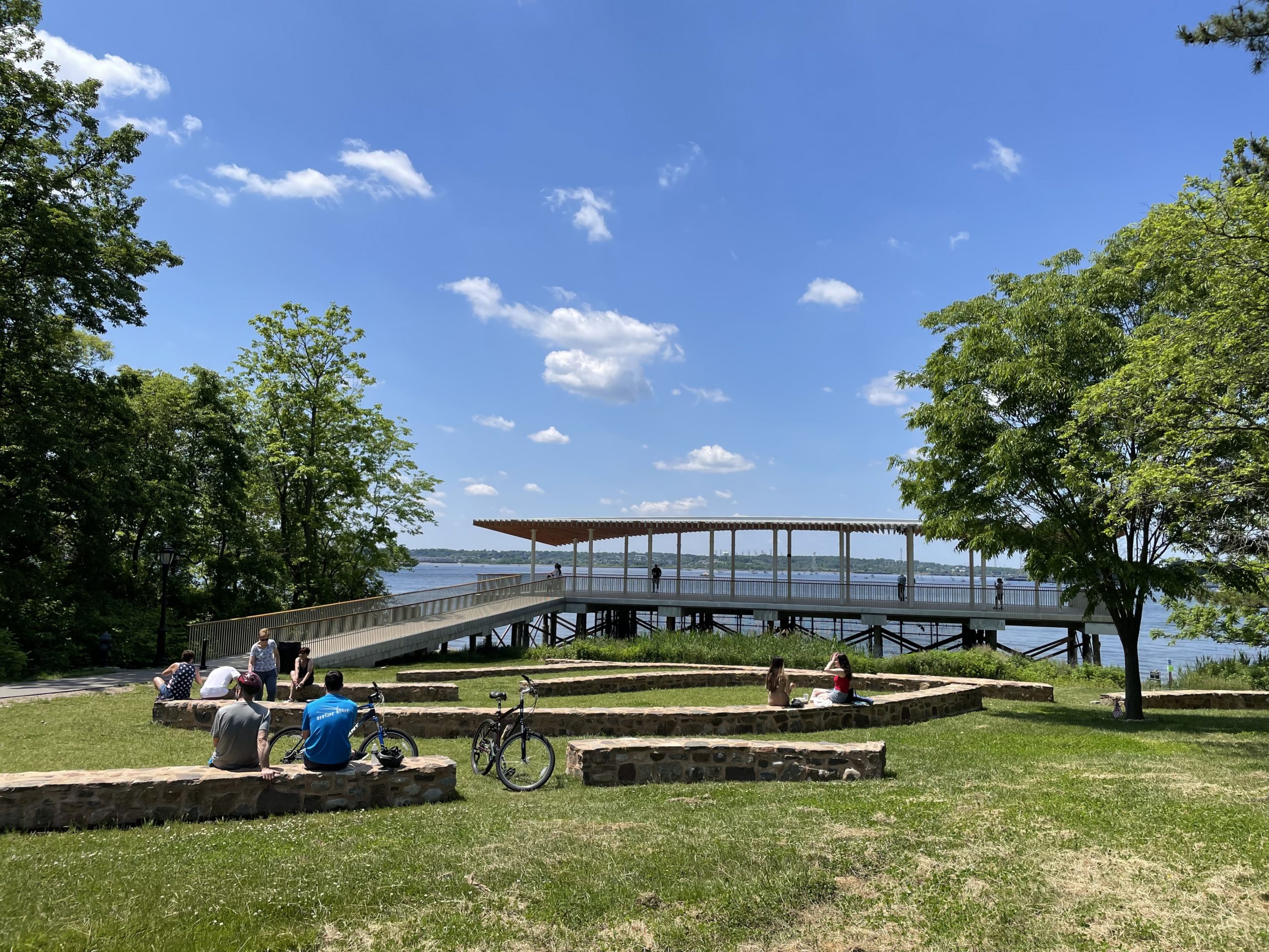 parque_y_pabellon_de_Conference-House-scaled - Sumérgete y explora Staten Island como un verdadero neoyorquino