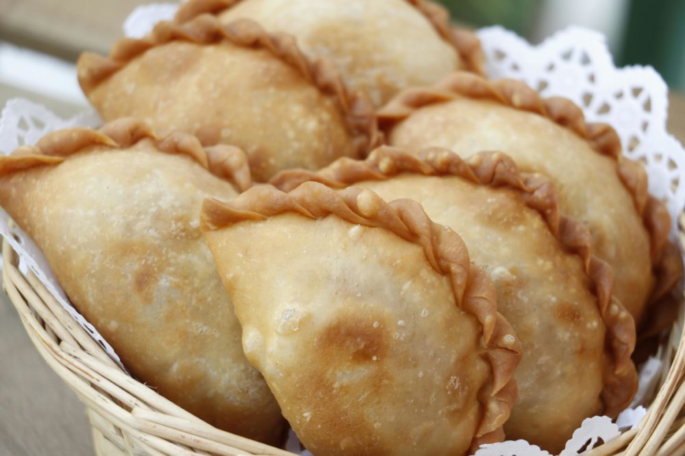 pexels-kent-ng-5881015-1000x667 - Los 3 mejores restaurantes tradicionales para comer empanadas en Buenos Aires