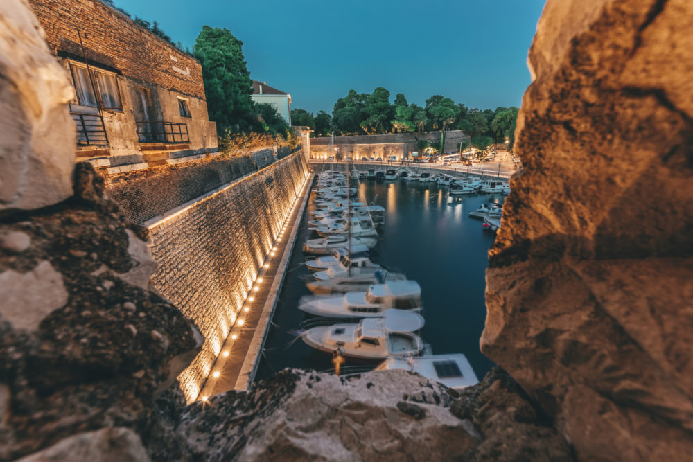 puerto_de_Zadar_Croacia-1000x667 - Esta lujosa línea de cruceros ofrece experiencias nocturnas
