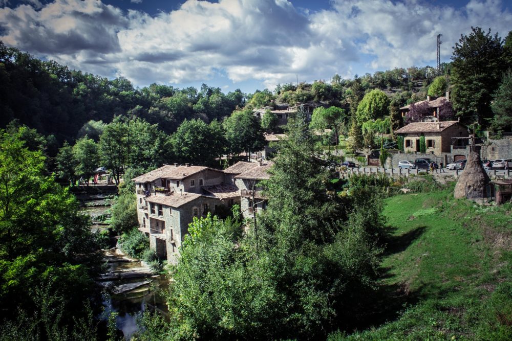 rupit-2768897_1920-1000x667 - El pueblo medieval de Osona con hermosos paisajes que la Organización Mundial del Turismo reconoció como uno de los más bellos del mundo