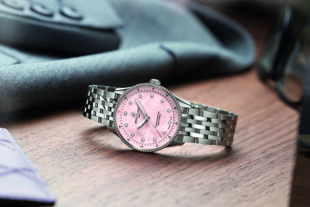 17_Breitling-Navitimer-32_Ref.-A77320D91K1A1_CMYK-1000x667 - “El nuevo lujo es ser más inclusivo, más casual y más sostenible”