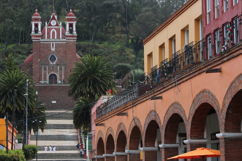 Metepec-Miguel-Angel-Omana-Rojas-en-Wikimedia-Commosn-1000x666 - Está a 20 minutos de Toluca y es un Pueblo Mágico con artesanías bellas para decorar tu casa e ideal para paseos en bicicleta