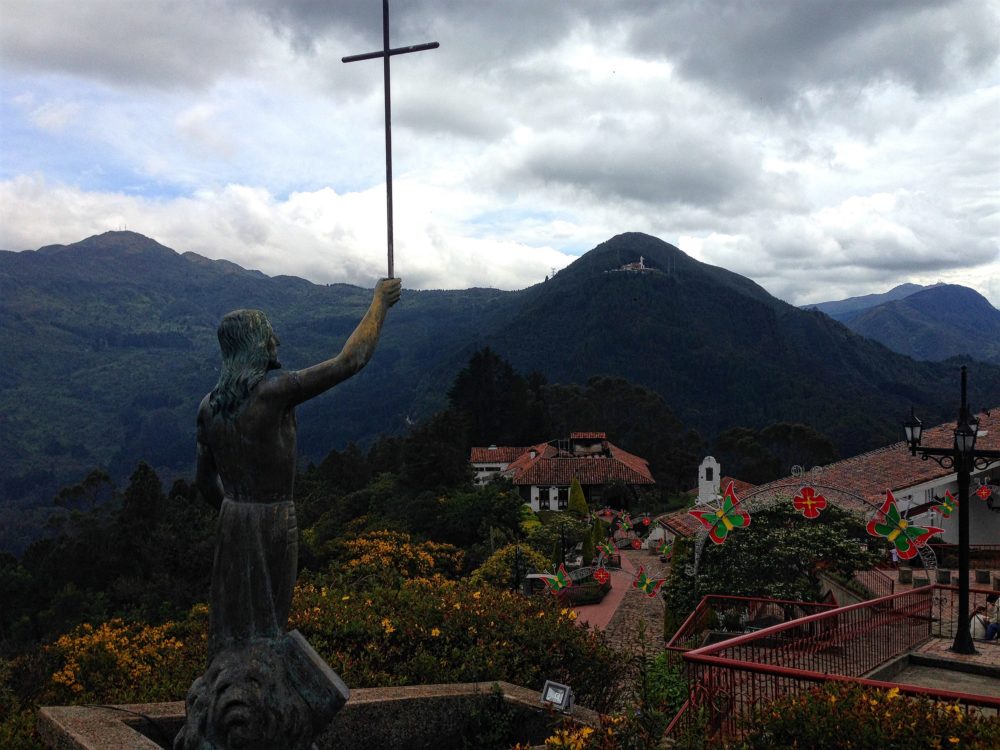 Monserrate_Bogota_wikimedia_commons_Catalina_penuela-1000x750 - Semana Santa 2024 en Colombia: los mejores lugares de Bogotá para visitar