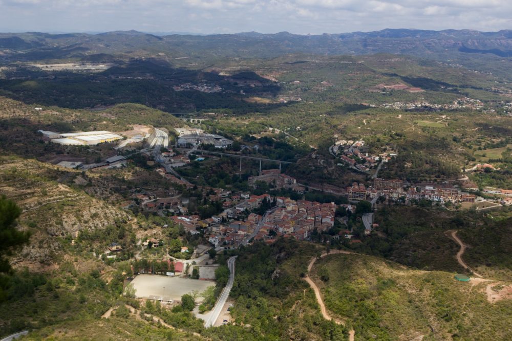 El tranquilo pueblo a media hora de Valencia con impresionantes vistas panorámicas que es perfecto para hacer senderismo