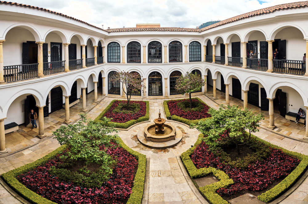 Museo_Botero_Bogota_wikimedia_commons_Pedro_Szekely-1000x664 - Semana Santa 2024 en Colombia: los mejores lugares de Bogotá para visitar