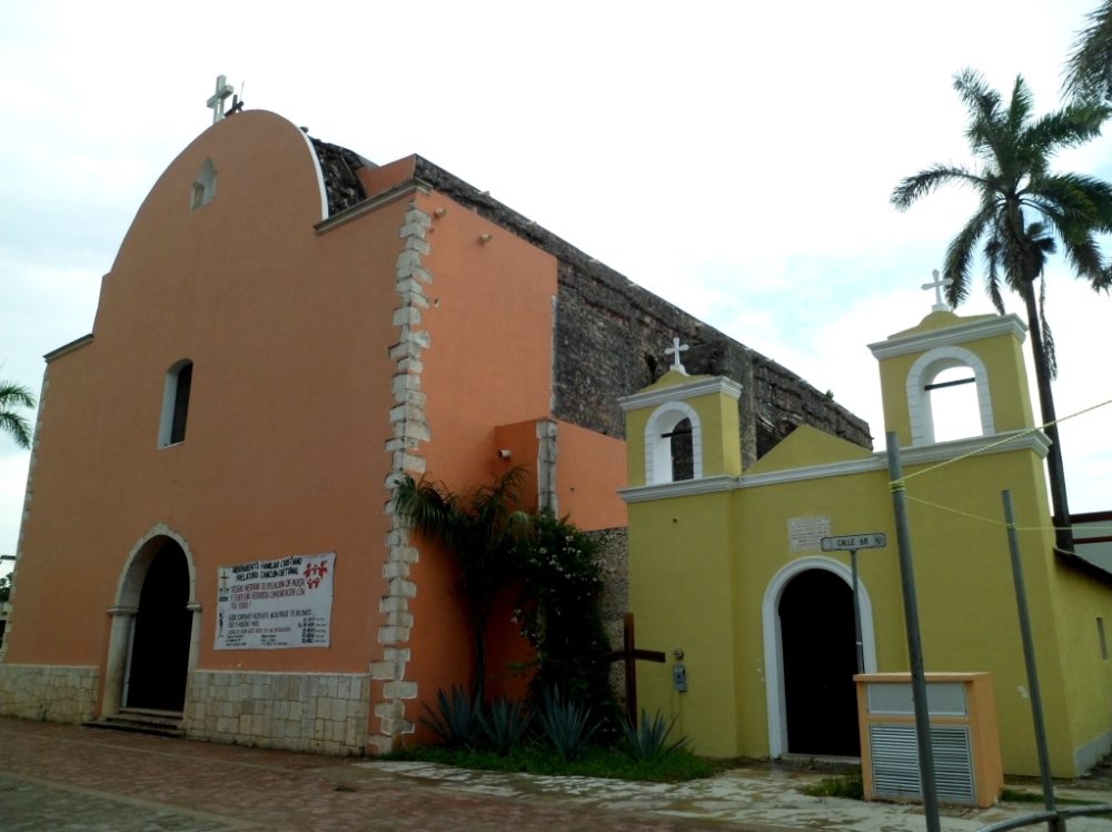 QuintanaRoo-Catedrales-e-Iglesias-en-Wikimedia-Commons-1000x748 - Semana Santa en la Riviera Maya: turismo religioso, tradiciones y gastronomía