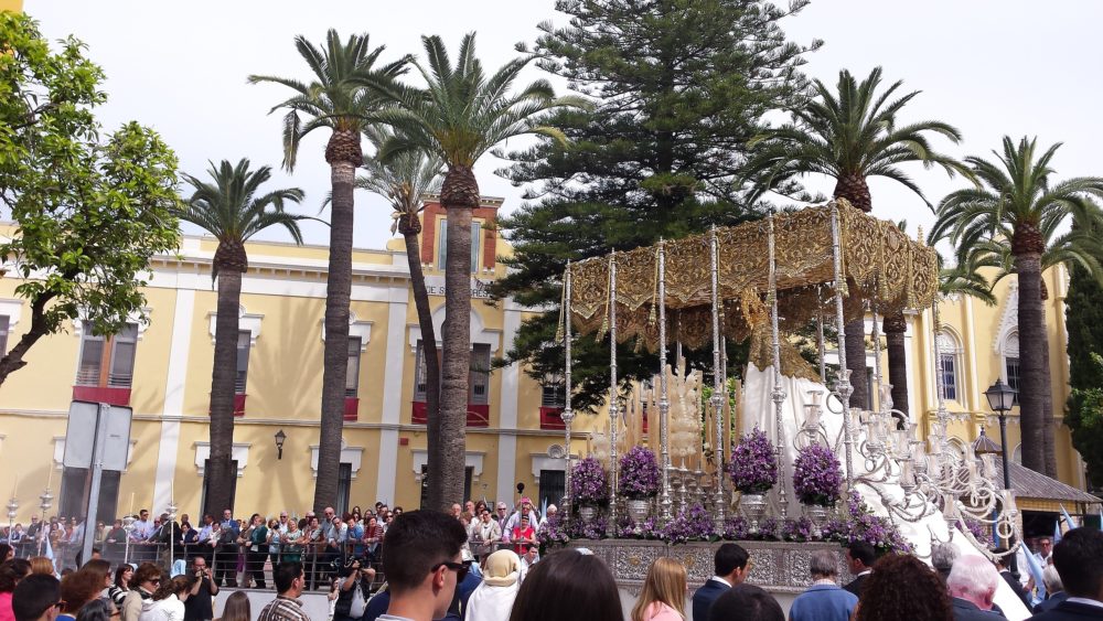 Sevilla-Sema-MzB-en-Wikimedia-Commons-1000x563 - Semana Santa 2024 en España: los mejores destinos de Sevilla para visitar