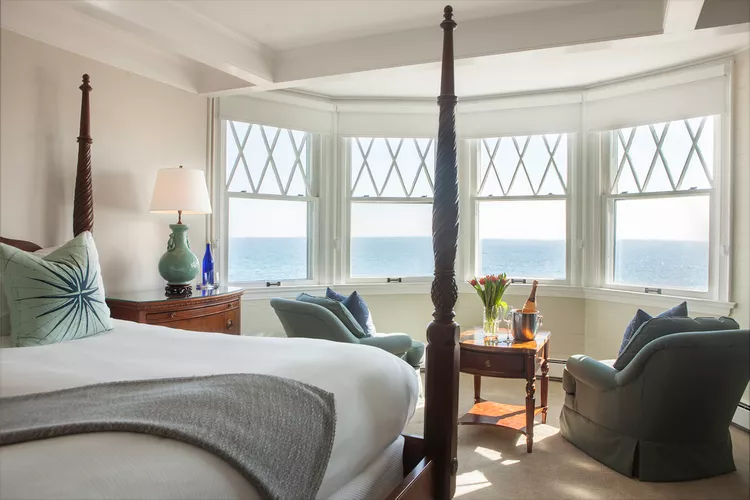 TAL-junior-suite-cape-arundel-inn-ECLIPSESTAYME0224-b94b0c4fe6b346a08f7f80dc29b3fcf9 - Este lujoso hotel en Maine se encuentra en el Camino de la Totalidad del eclipse solar de 2024