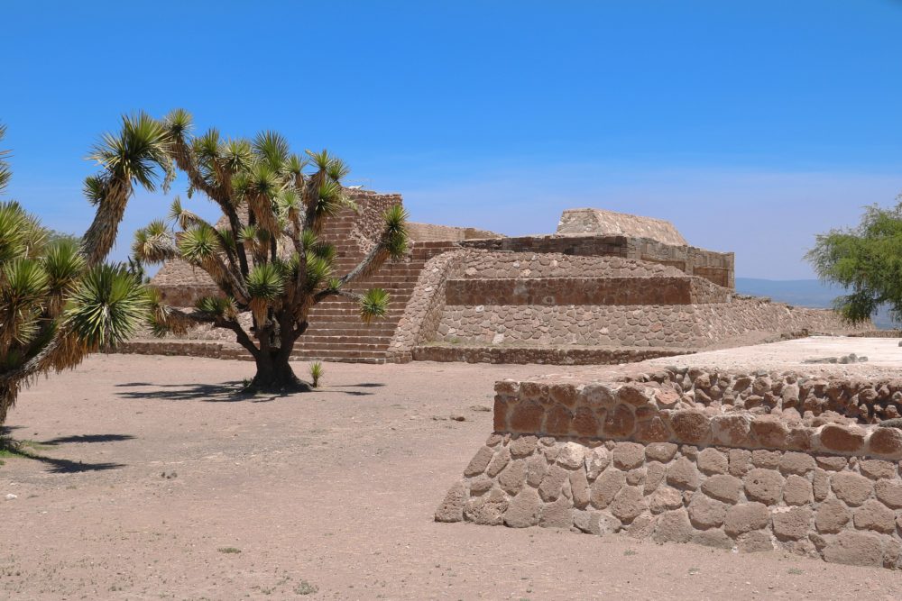 Tecozautla-Rafael-Saldana-en-Wikimedia-Commons-1000x667 - Está a 2 horas de Querétaro, tiene aguas termales y es un Pueblo Mágico con zonas arqueológicas