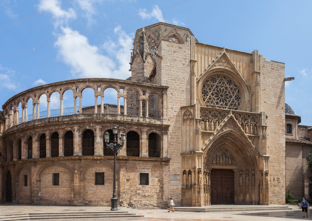 Valencia-Diego-Delso-en-Wikimedia-Commons-1000x711 - Semana Santa 2024 en España: los mejores destinos de Valencia para visitar