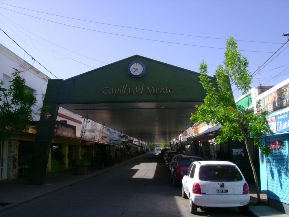 capilladelmonte-Shenbe-en-Wikimedia-Commons-1000x750 - Este hermoso pueblo está en Córdoba, tiene una mística montaña y energéticos paisajes que tienes que visitar