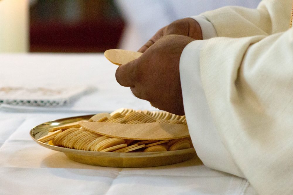 eucaristia_semana_santa-1000x667 - Semana Santa: qué representa el Jueves Santo