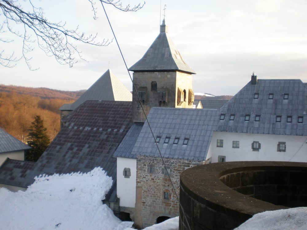 orreaga-Lucas-Martinez-Farra-en-Wikimedia-Commons-1000x750 - El pueblito rural a 1 hora de Pamplona con paisajes increíbles donde peleó Carlomagno