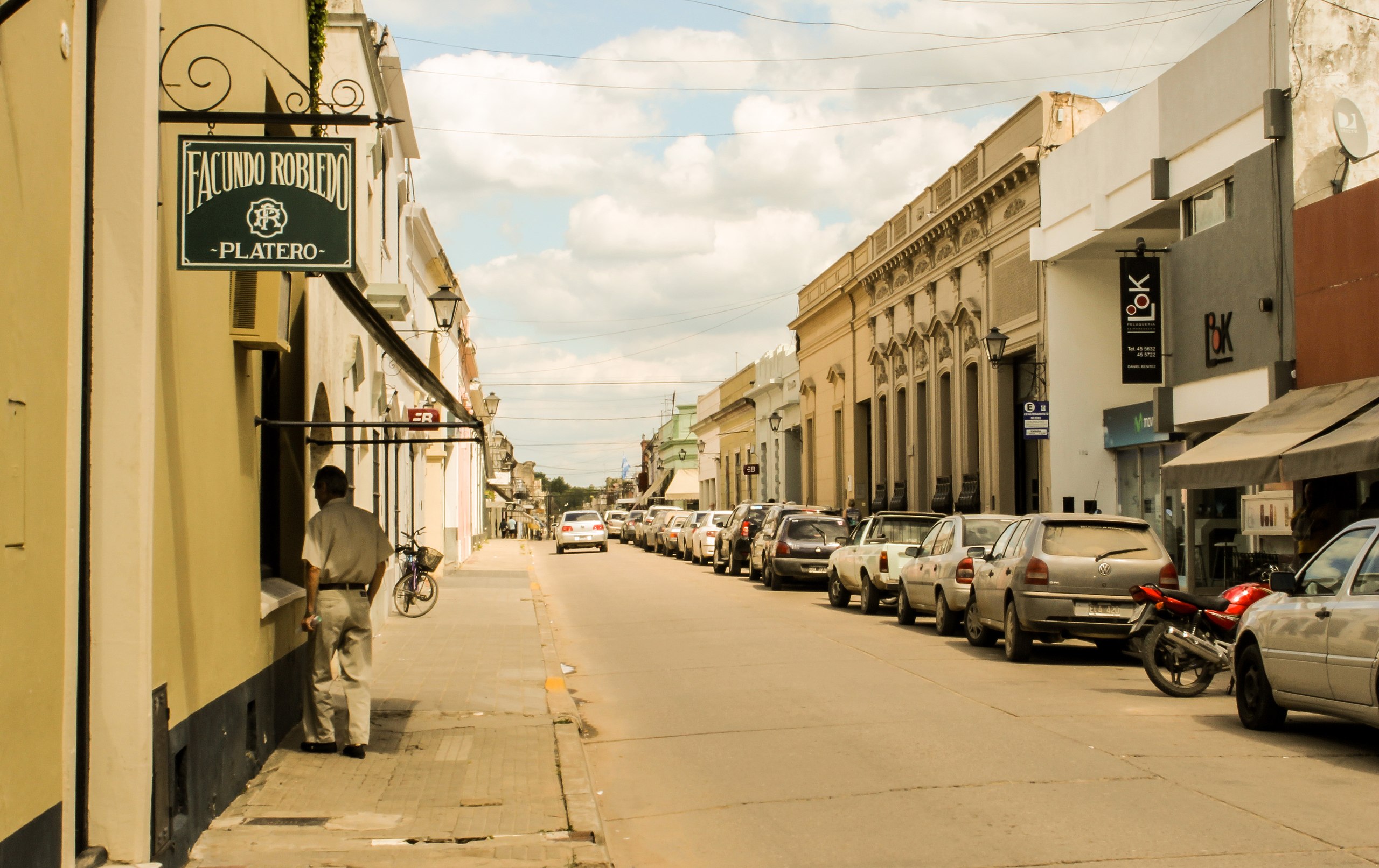 El fantástico pueblo a 2 horas de Buenos Aires con historia gaucha, pulperías y hermosas artesanías de plata