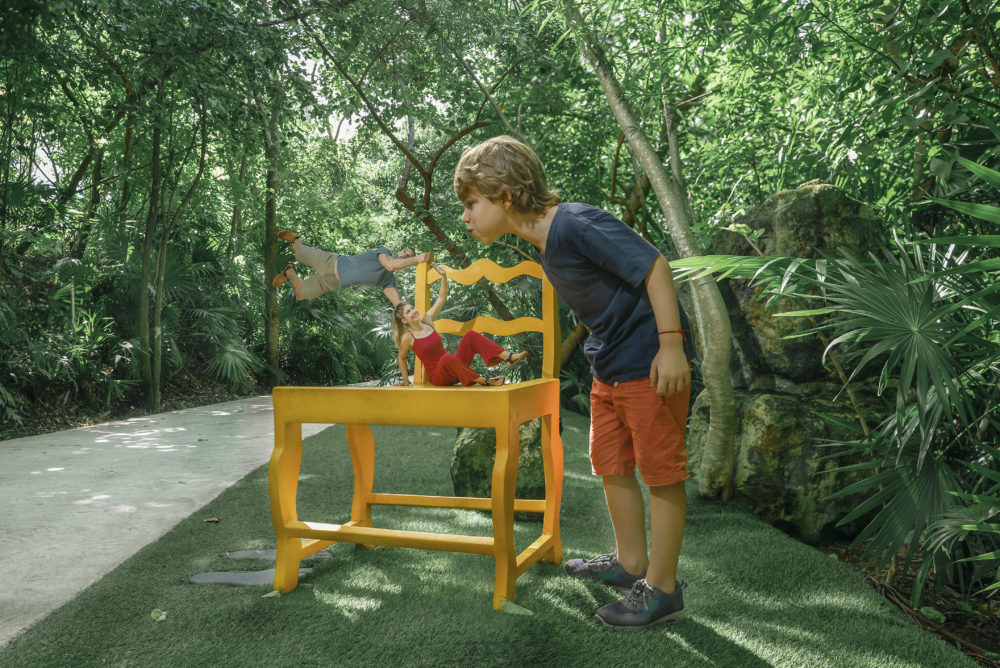 silla-bouchet-1000x668 - Xenses: La mejor experiencia para familias en Riviera Maya