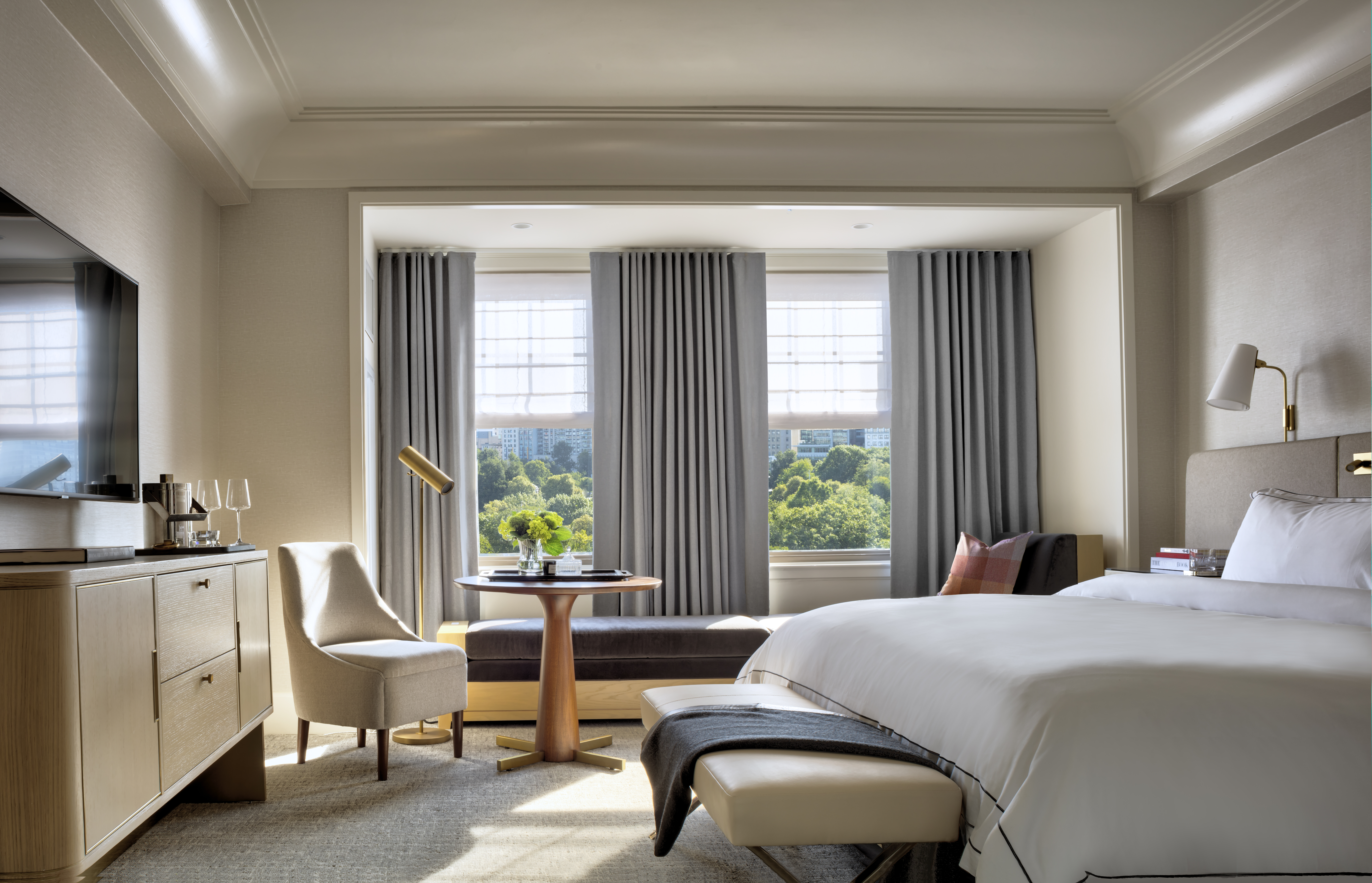 13.-The-Newbury_Guest-Room-credit-Durston-Saylor - Arquitectura patrimonial y confort residencial, así se siente The Newbury el nuevo hotel boutique de Back Bay Boston