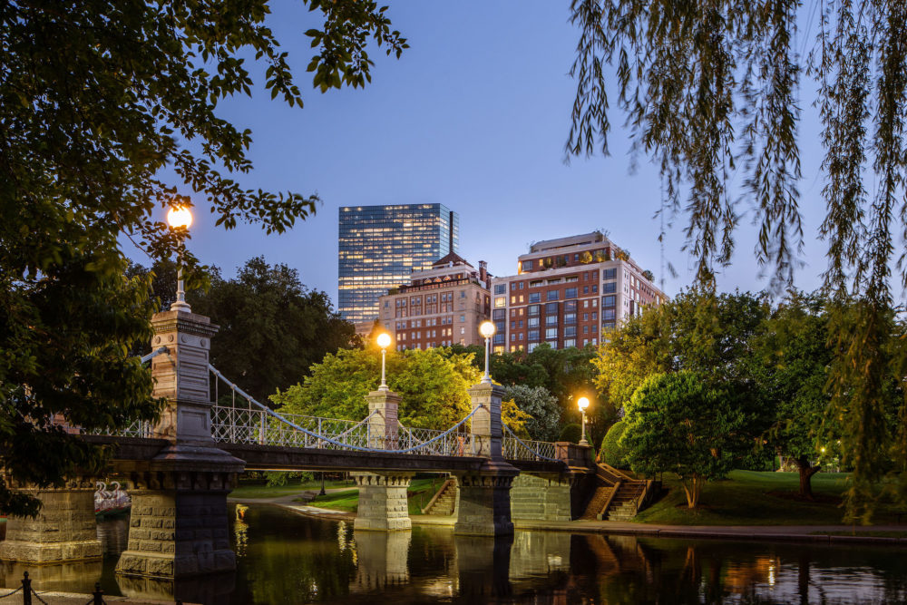 31.-Exterior-Shot-credit-Joe-Thomas-1000x667 - Arquitectura patrimonial y confort residencial, así se siente The Newbury el nuevo hotel boutique de Back Bay Boston