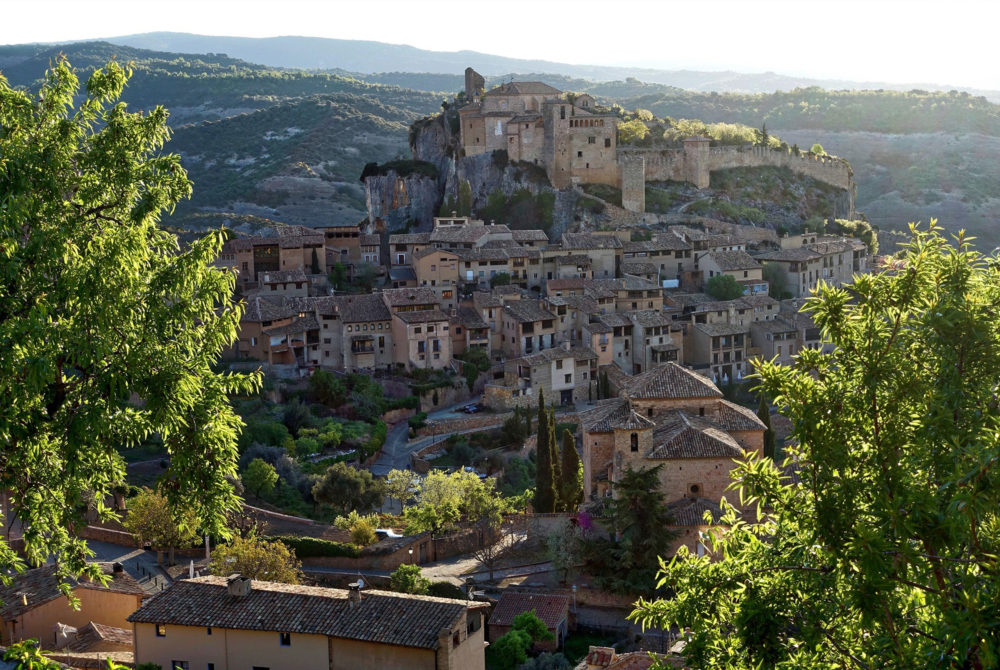 Alquezar-1000x670 - Cuáles son todos los pueblos de España que fueron galardonados por la ONU Turismo