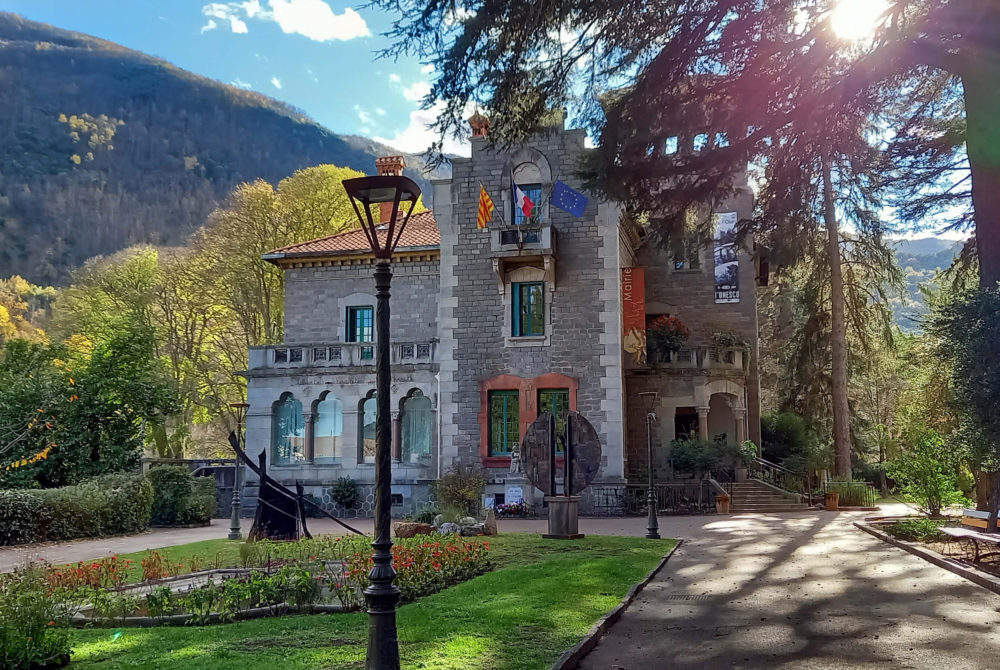 Arles-sur-tech2-1000x670 - El bonito pueblo francés medieval con callecitas adorables cerca de España con una abadía llena de historia y perfecto para el senderismo