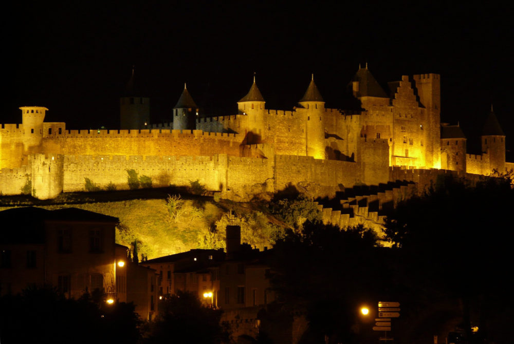 Carcasona2-1000x670 - El alucinante pueblo medieval francés a 2 horas de Girona que fue declarado Patrimonio de la Humanidad por la UNESCO