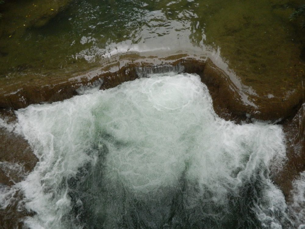 Cascada_mexico_wikimedia_commons_Roberto_Barrios-1000x750 - Este Pueblo Mágico tiene cascadas, cuevas y manantiales y está a 3 horas de San Luis Potosí
