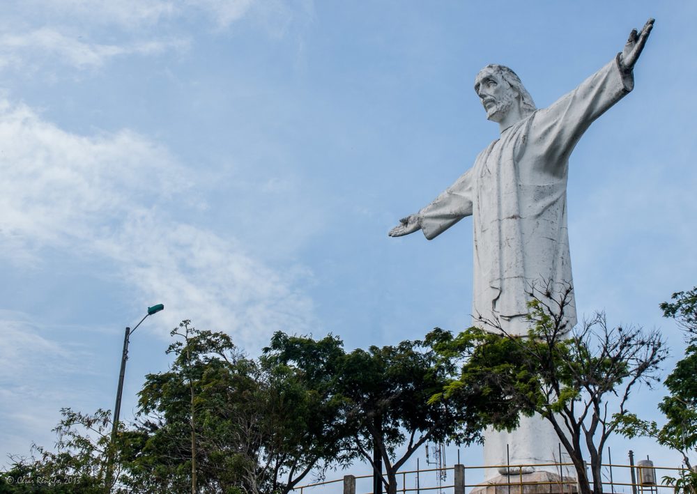 Cerro_de_Cristo_Rey_wikimedia_commons_Cesar-Rengifo-1000x709 - Los 5 datos que debes saber antes de visitar el monumento Cristo Rey en Cali