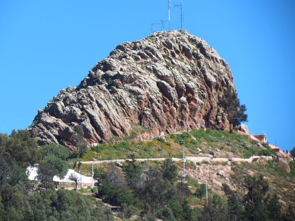 Cerro_de_la_Bufa_wikimedia_commons_Luisalvaz-1000x750 - El bonito Pueblo Mágico con uno de los mejores miradores de México a 2 horas de Punta Mita