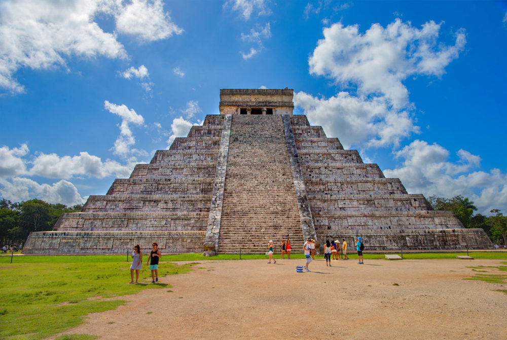 Chichen-Itza-1-1000x670 - Cuáles son las pirámides más famosas de México y cuál es su historia