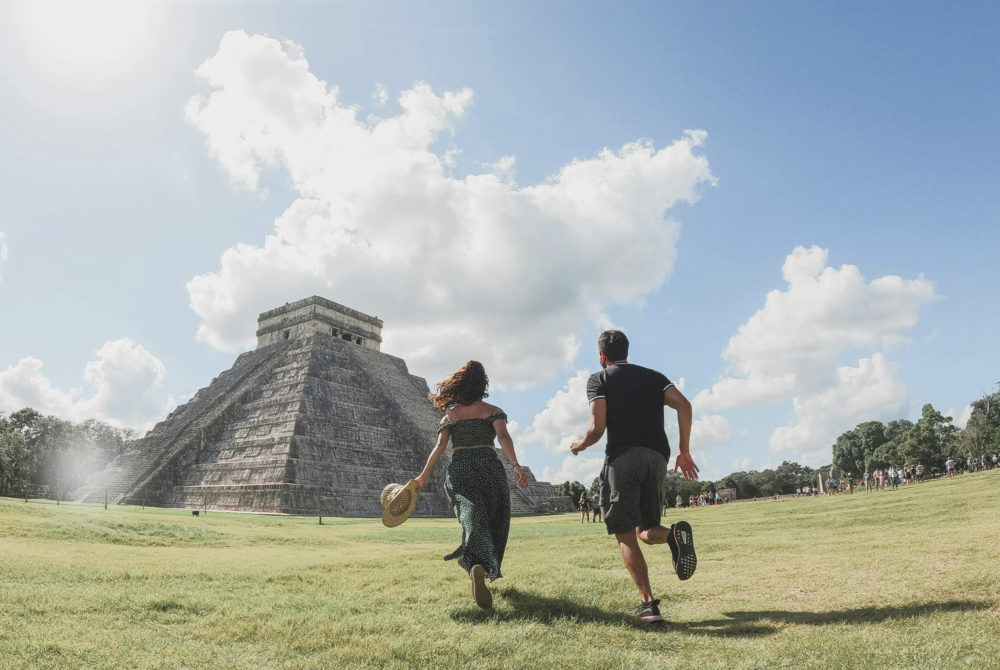 Chichen-Itza3-1000x670 - Por qué está prohibido subir a las pirámides de Chichén Itzá