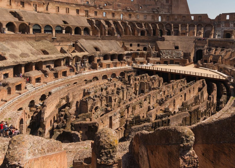 Coliseo_de_roma_wikimedia_commons_Jebulon-1000x715 - Cuáles son las 7 maravillas del mundo moderno